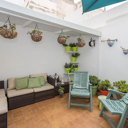3br Spacious 2 Min To Beach - Parking *