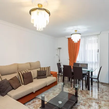 3br Spacious 2 Min To Beach - Parking