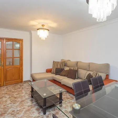 3br Spacious 2 Min To Beach - Parking *