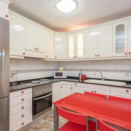 3br Spacious 2 Min To Beach - Parking Holiday home *