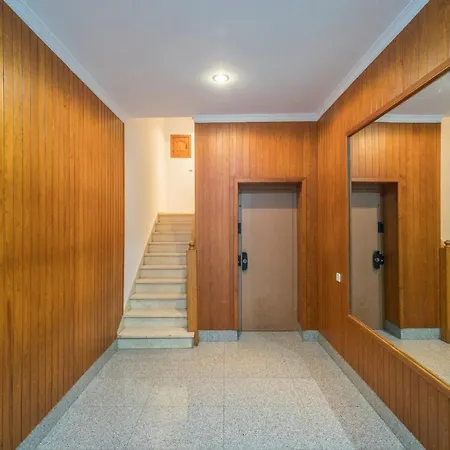 3br Spacious 2 Min To Beach - Parking
